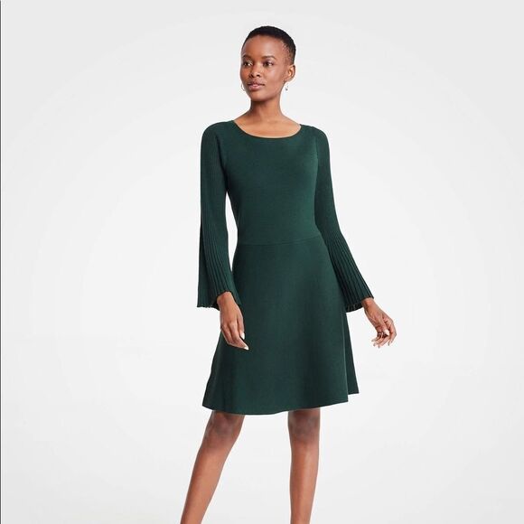 ✨ Ann Taylor Emerald Pleated Flare Sleeve Sweater Dress✨ - Picture 9 of 11